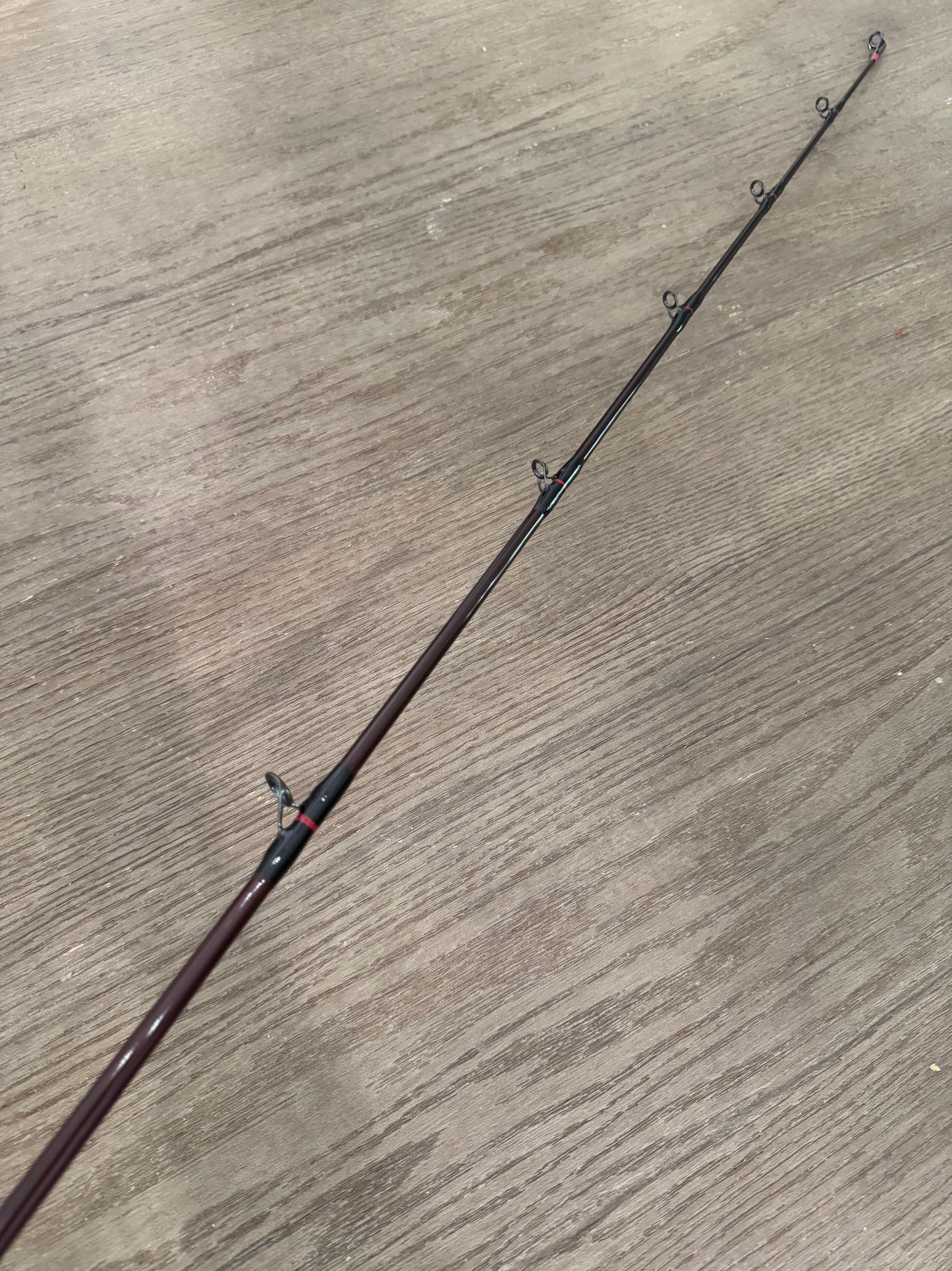 1089 Red w SICs (Spinning)