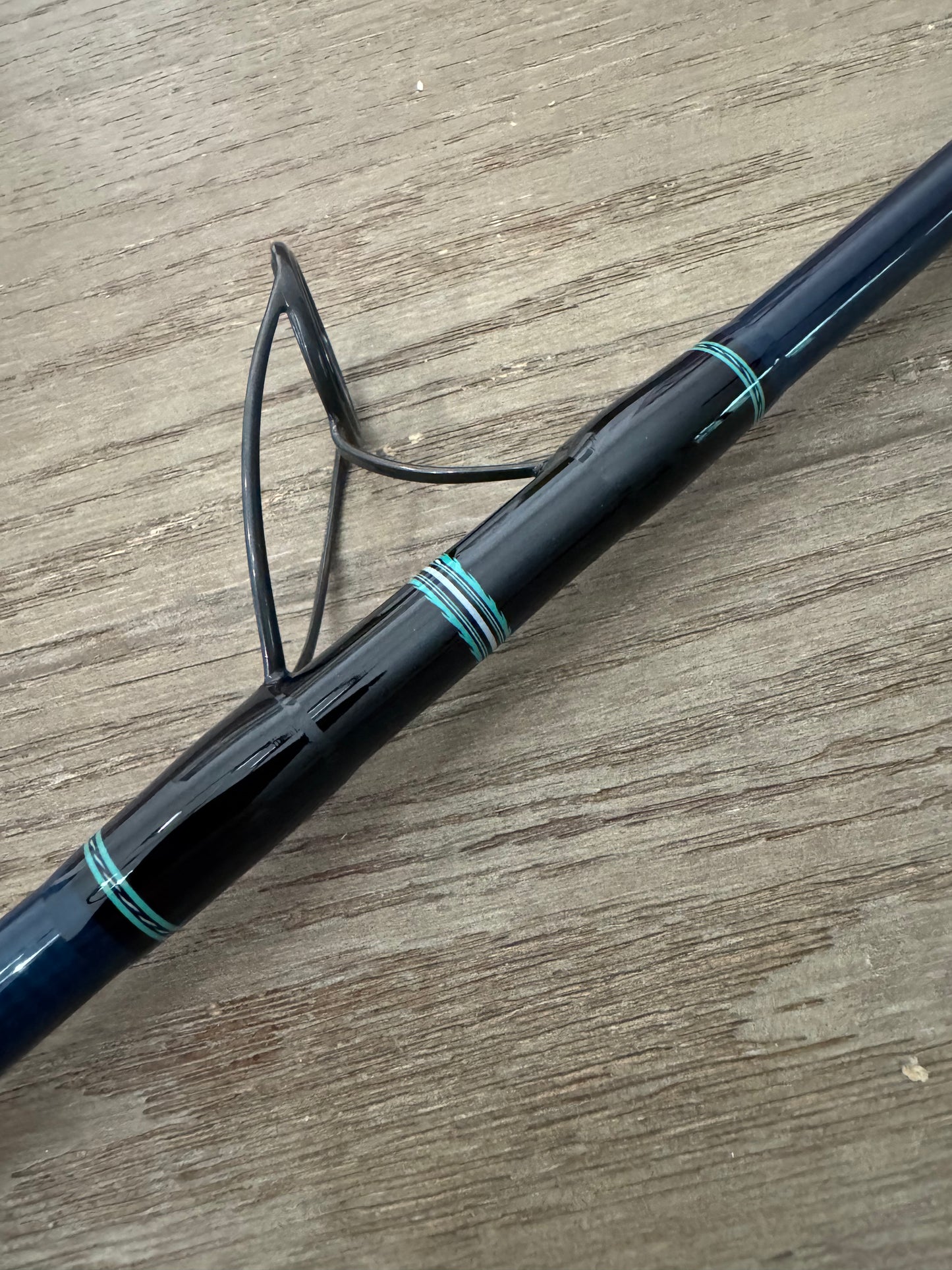 1089 Blue w Titanium SICs (Spinning)