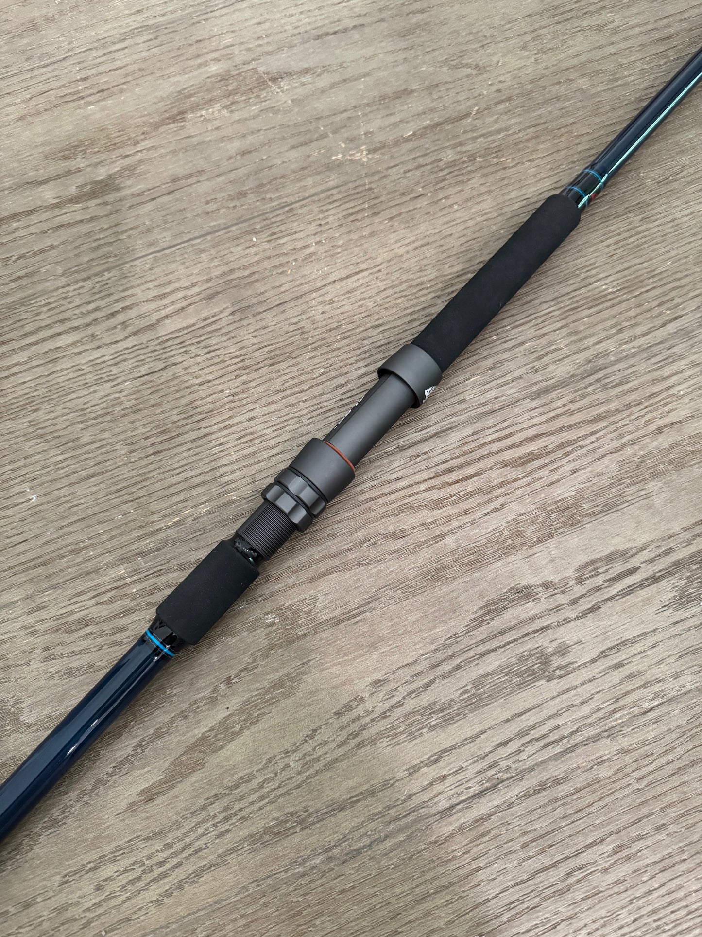 1089 Blue w SICs (Spinning)